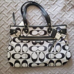 Coach Daisy Signature Outline Emma Metallic Tote * NWT
